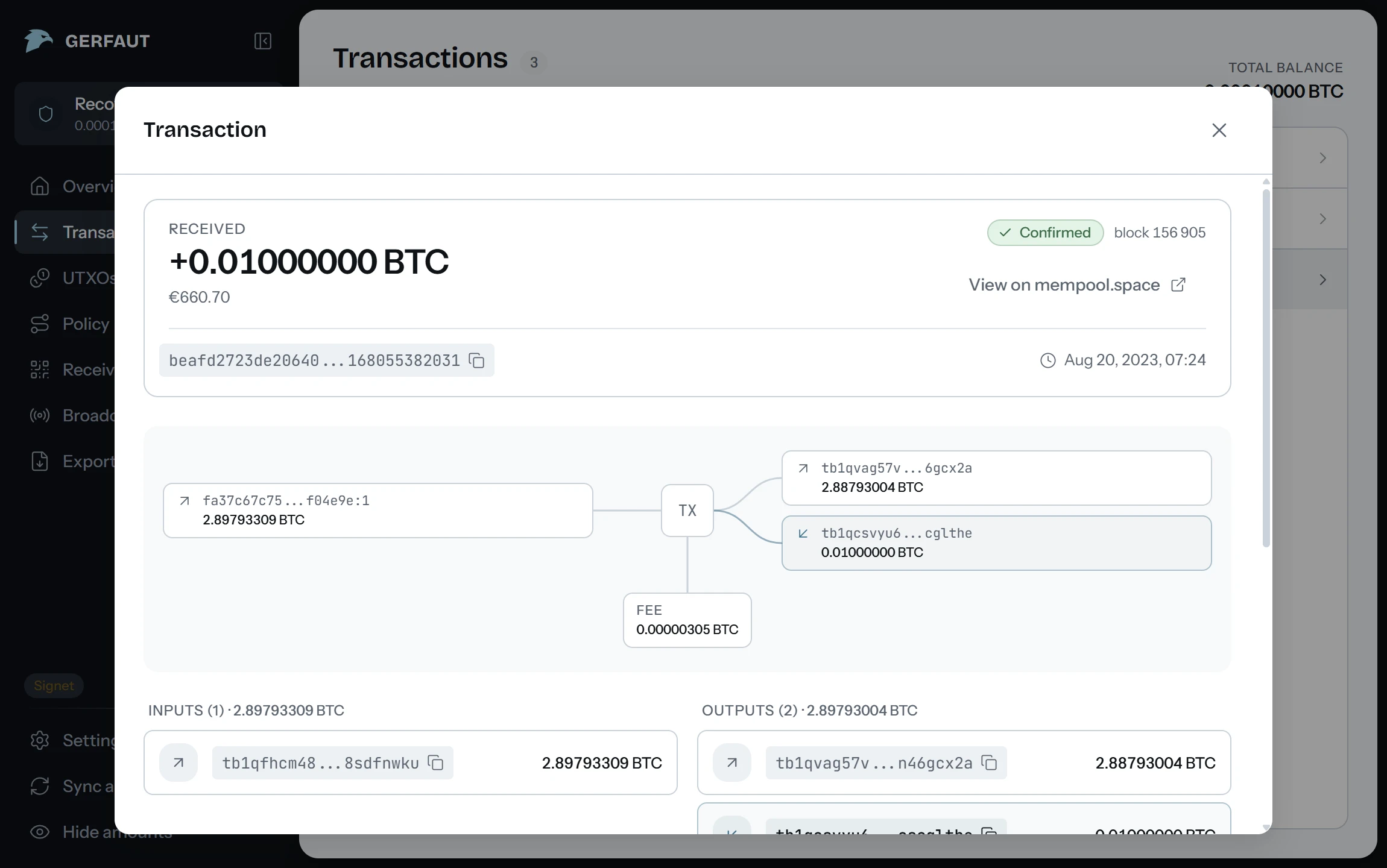 The Transactions page of the desktop app with a transaction opened over it: the amount received, its confirmation and block, then a diagram with the input on the left, the two outputs on the right and the fee below